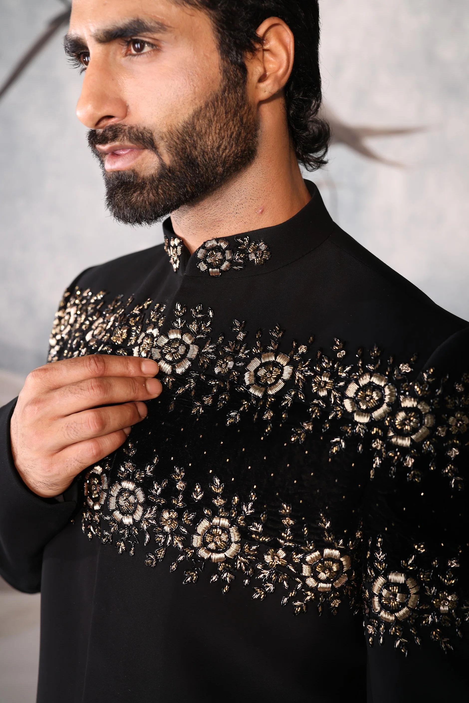 Black indowester with chest and shoulder embroidery with embroideryÂ detailingÂ stole