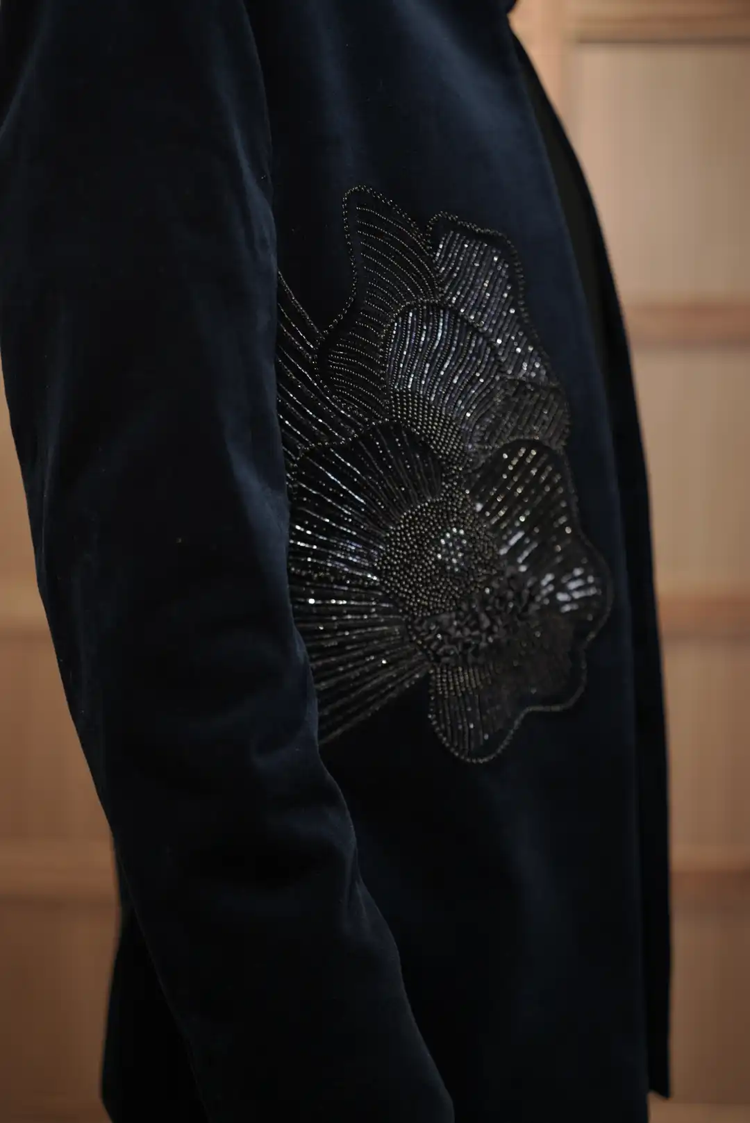 Blue Velvet Indowestern asymmetric kurta set & floral embroidery - Image 2