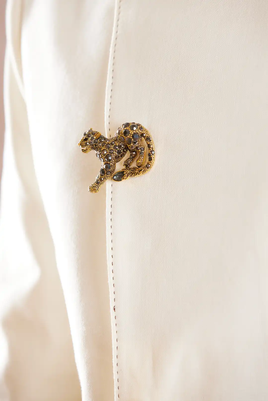 Ivory Asymmetric Linen Bandgala with statement buttons - Image 5