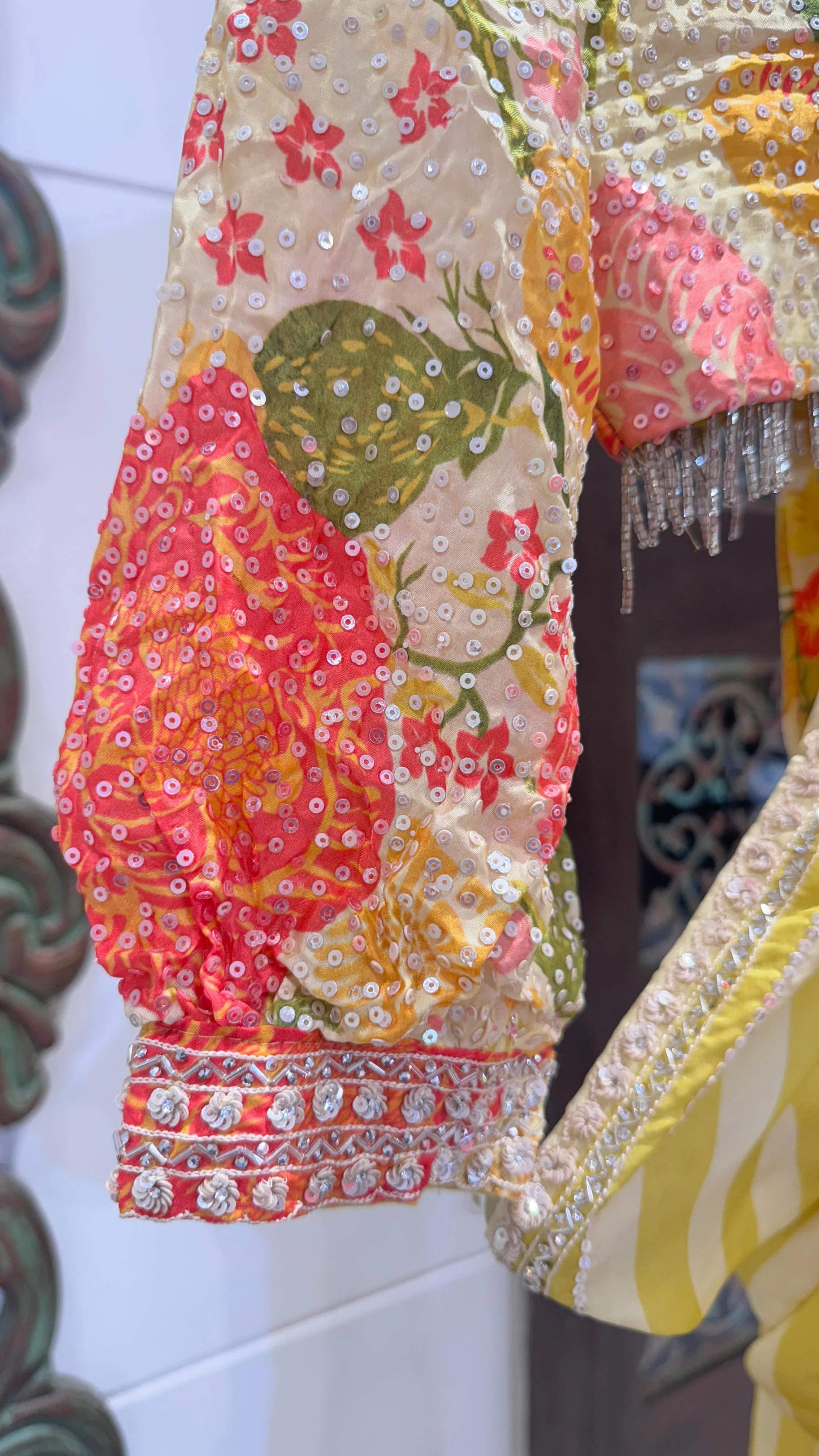 Light green saree with simple sophisticated floral border - Image 2
